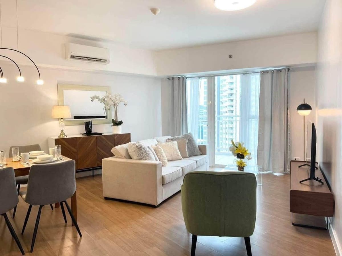2 Bedroom with Balcony at Solinea Tower 3 Ayala FOR RENT‼️ - photo 1