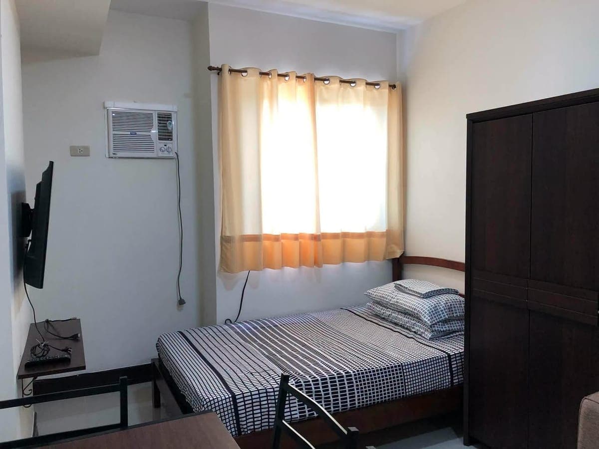 Studio Unit for Rent at Grand Residences– ₱17,000/month (Condo Dues Included) - photo 1