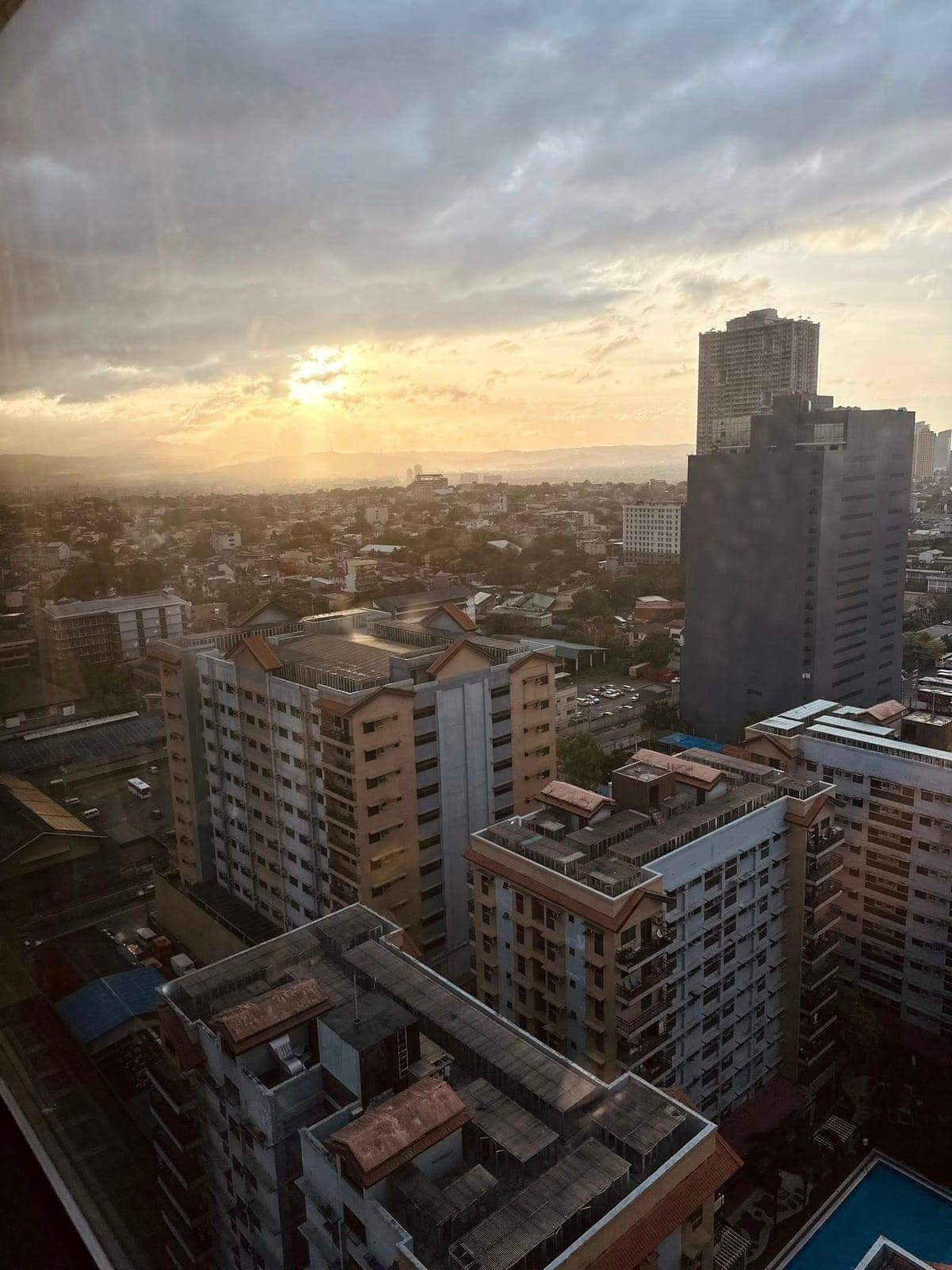 ✨ Fully Furnished Studio Unit | Good for 2–4 Tenants | Almost ALL Brand-New Inclusions! - photo 7