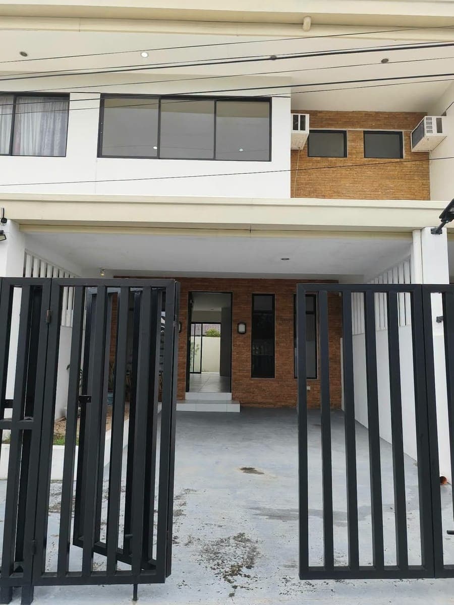 🏡 FOR RENT – Brand New Semi-Furnished House & Lot - photo 1