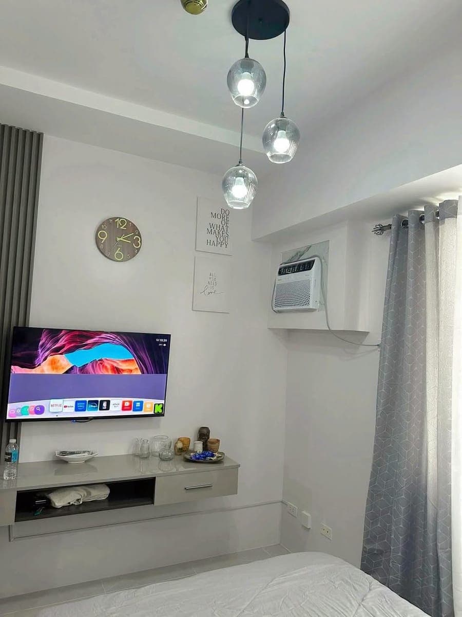 Studio Unit for Rent at Casa Mira Towers Mandaue– ₱18,000/month (Condo Dues Included) 1month advance 1month deposit only - photo 3
