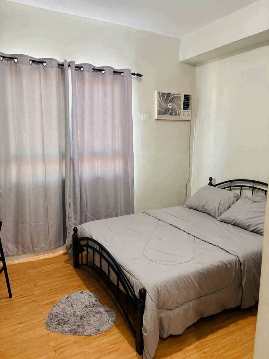 FOR RENT STUDIO UNIT FULLY FURNISHED - photo 1