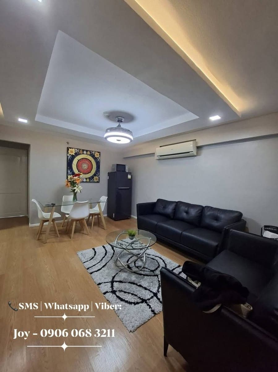 FOR RENT: 2 BEDROOMS CONDO UNIT WITH PARKING SPACE ACROSS IL CORSO MALL - photo 1