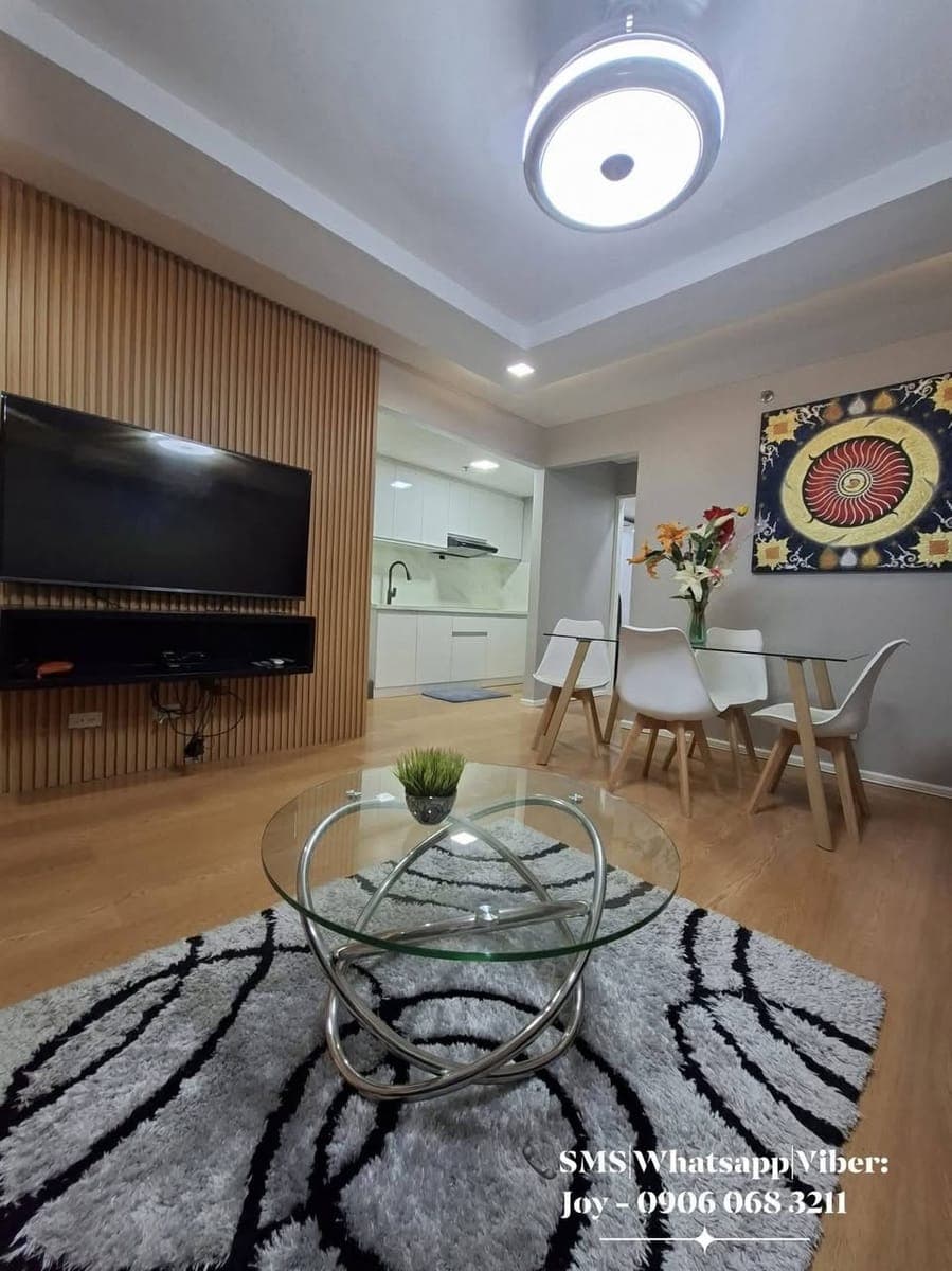 FOR RENT: 2 BEDROOMS CONDO UNIT WITH PARKING SPACE ACROSS IL CORSO MALL - photo 3