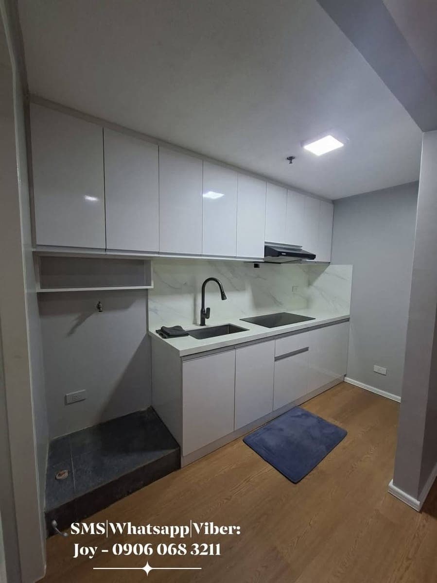 FOR RENT: 2 BEDROOMS CONDO UNIT WITH PARKING SPACE ACROSS IL CORSO MALL - photo 4