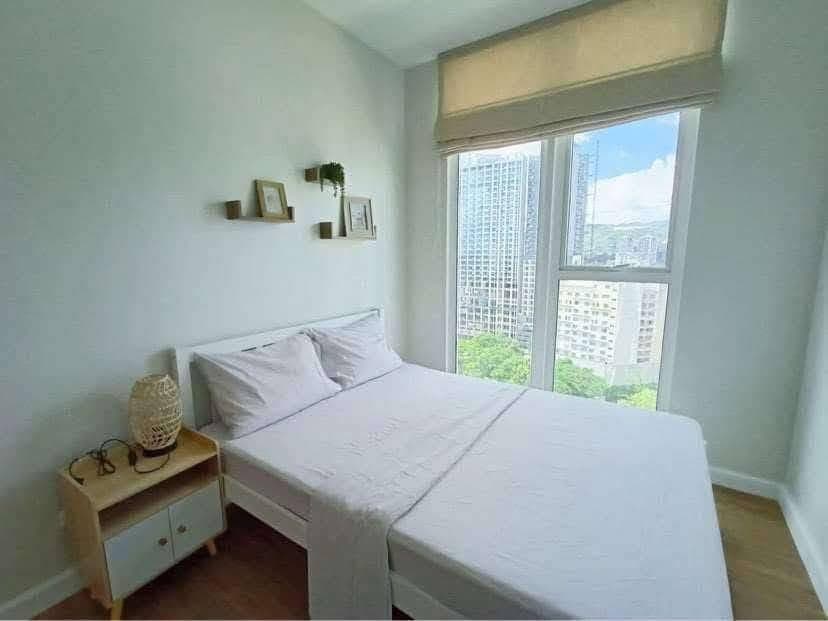 FOR RENT: 2-Bedroom Condo in Solinea Tower 3. Across Ayala Mall Cebu Business Park, Cebu City. - photo 3