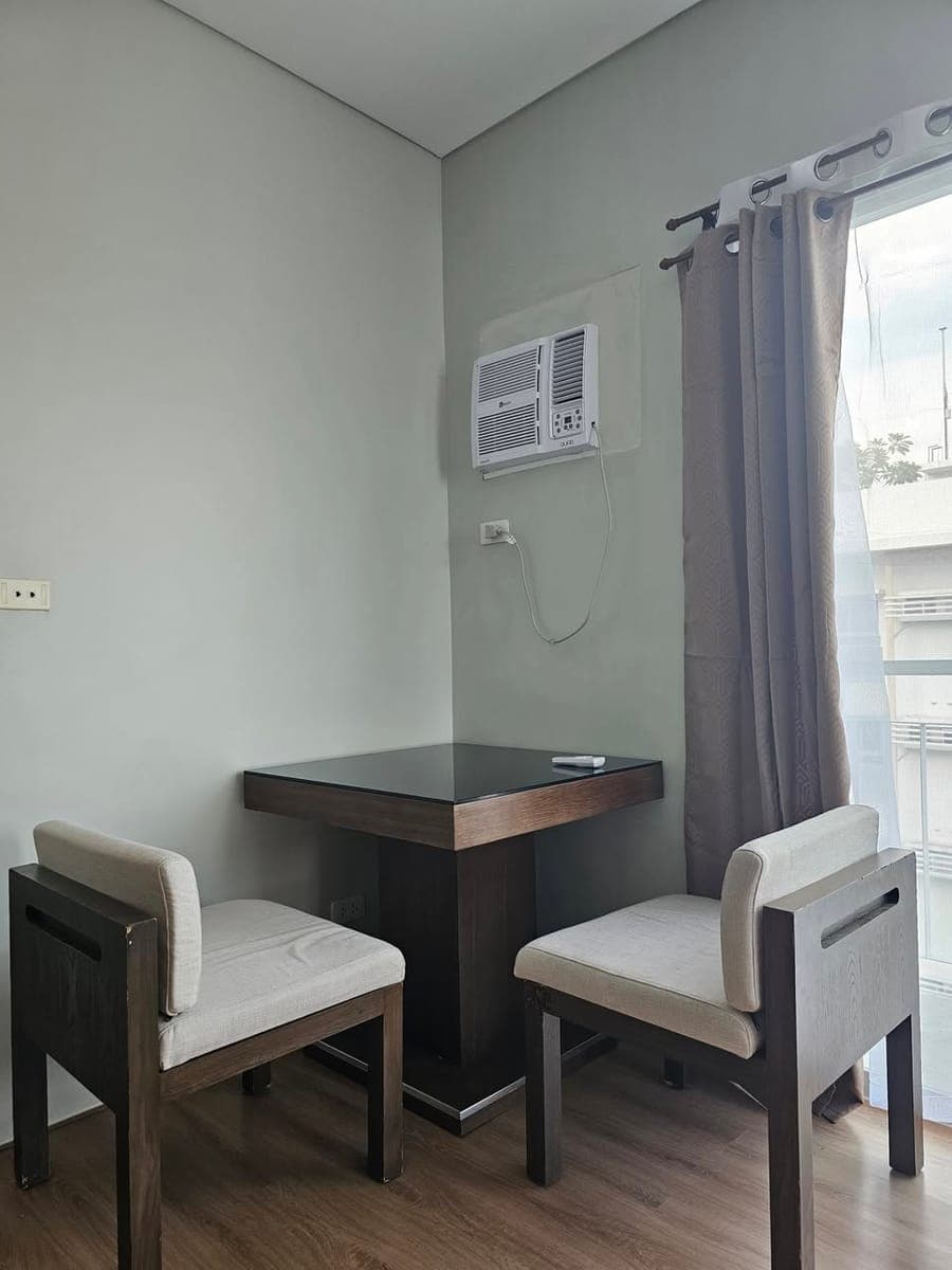 **Studio Unit with Balcony for Rent** - photo 1