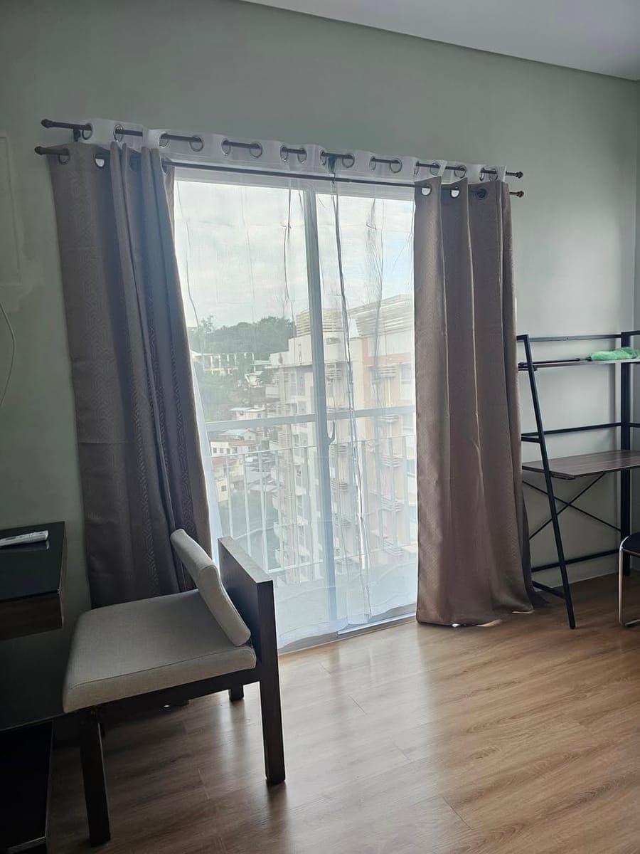 **Studio Unit with Balcony for Rent** - photo 3