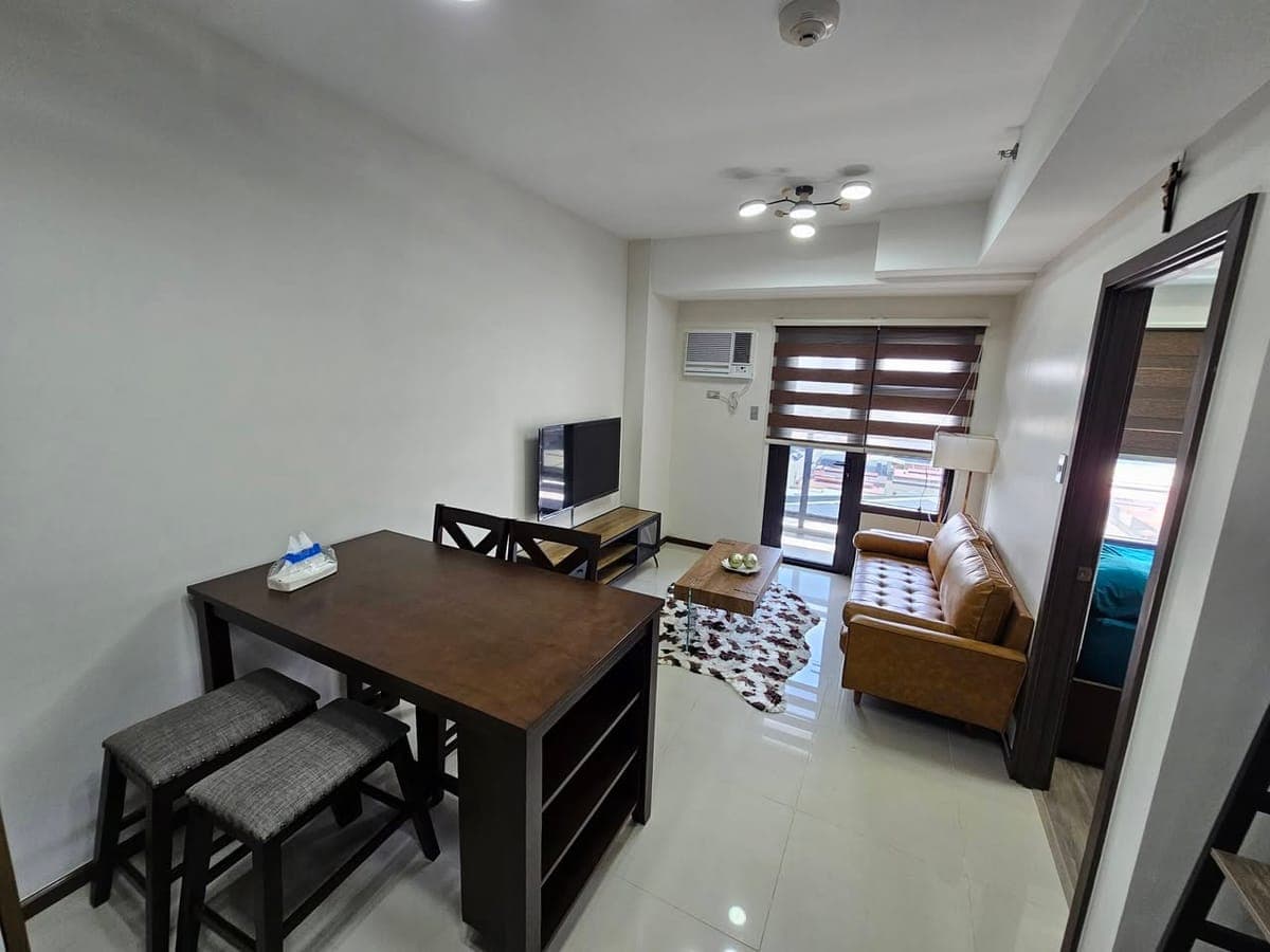 FOR RENT: 1 Bedroom with Balcony in Galleria Residences Tower 1 ✨️ - photo 3