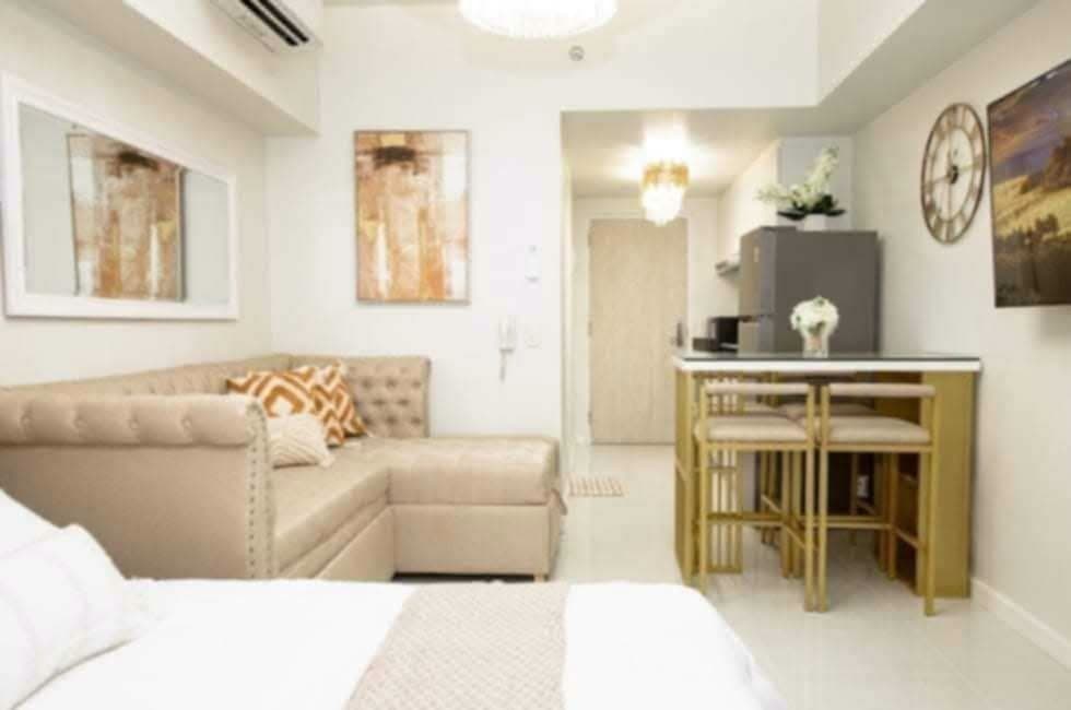 Studio Unit for Rent at Mandani Bay – ₱28,000/month including condo dues - photo 5