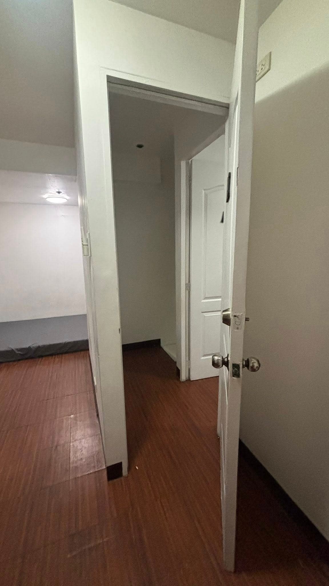 ✅FOR Rent Condo in Q.C FULLY FURNISH with -2BR/NEGOTIABLE - photo 1