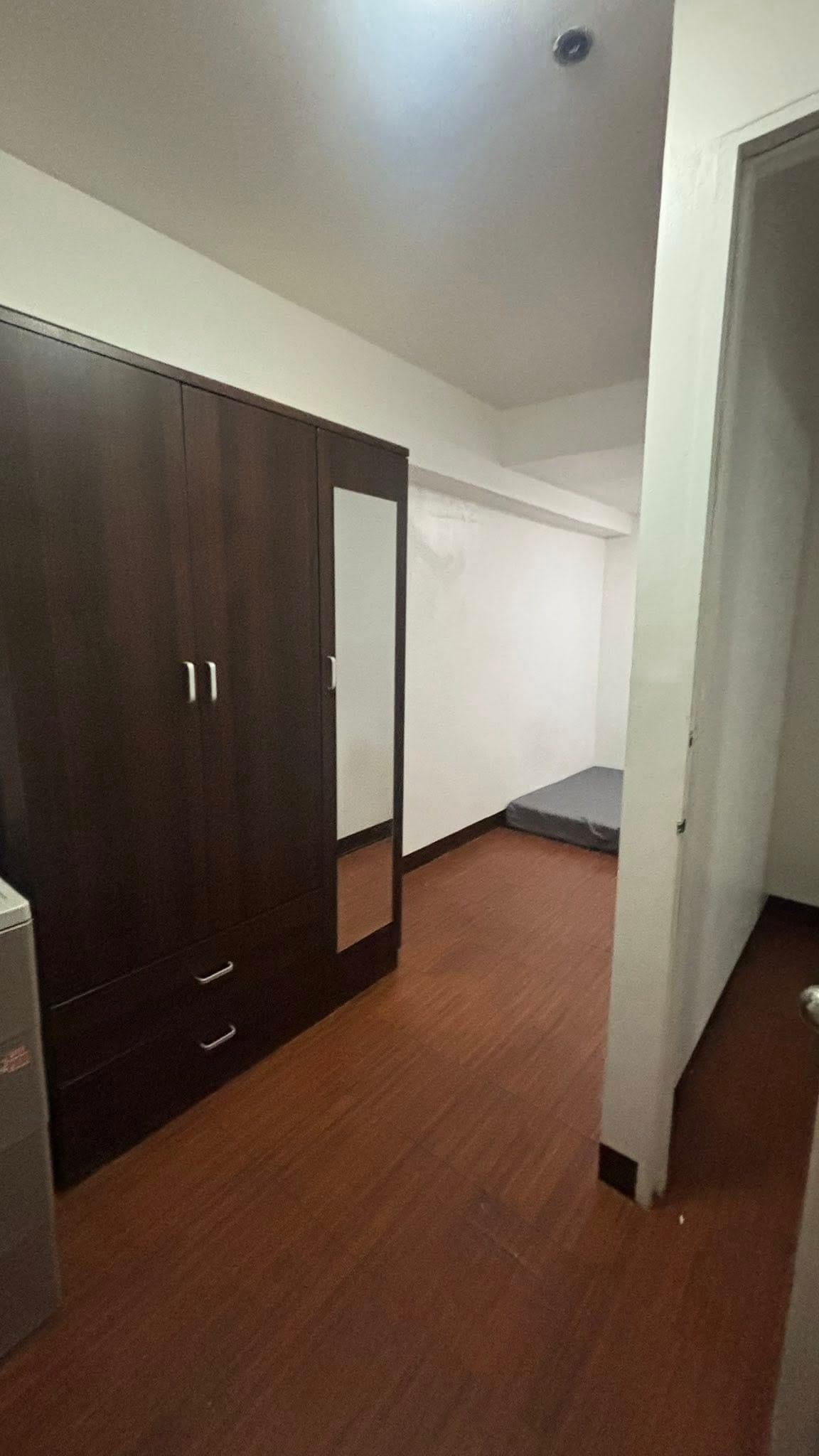 ✅FOR Rent Condo in Q.C FULLY FURNISH with -2BR/NEGOTIABLE - photo 2