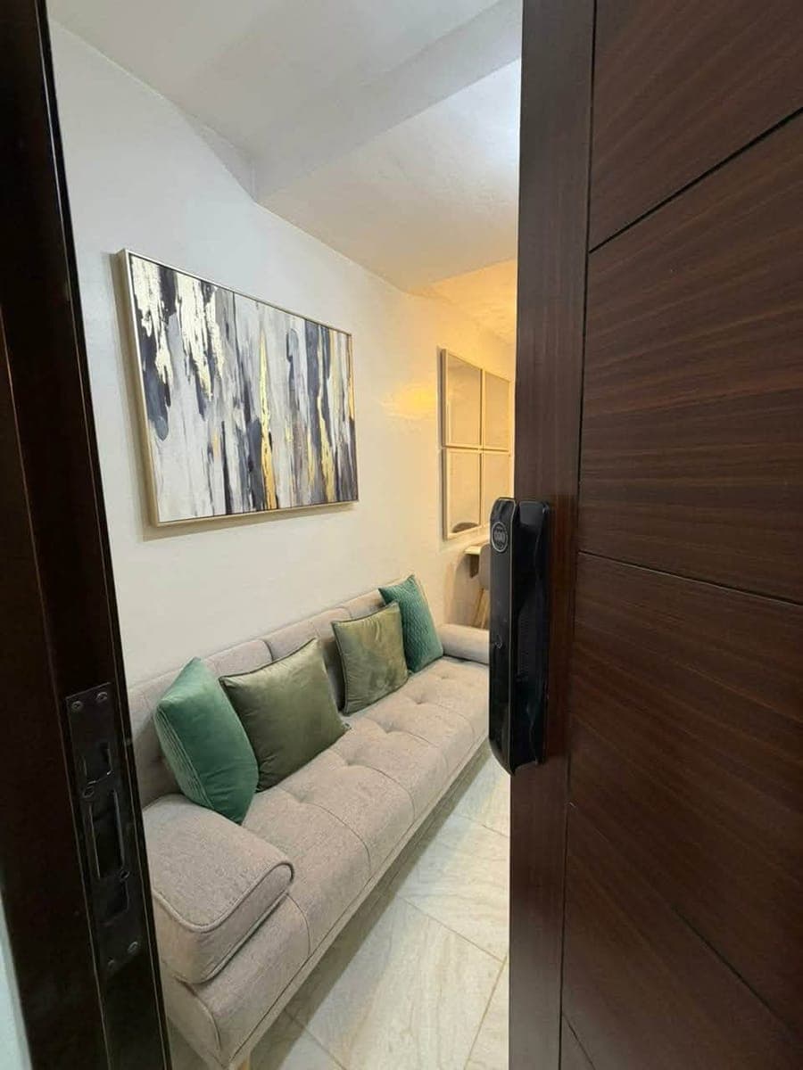 🏡 2-Bedroom Fully Furnished Condo for Rent - photo 1