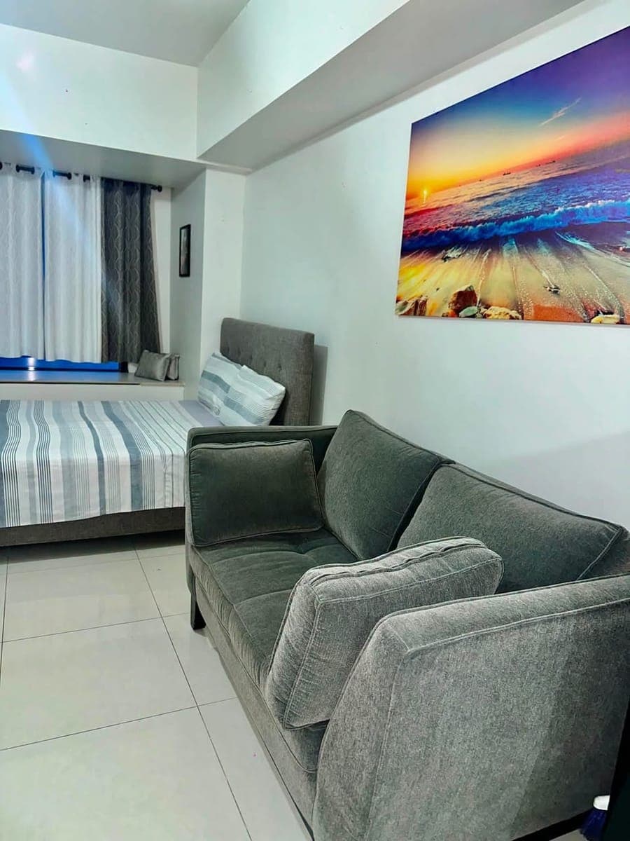 Studio Unit for Rent at Mandani Bay – ₱25,000/month including condo dues - photo 2