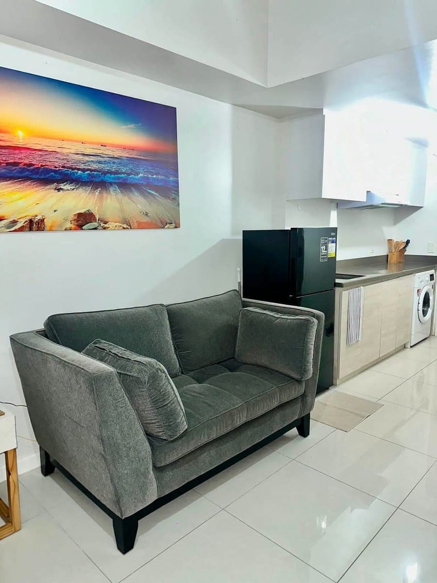 Studio Unit for Rent at Mandani Bay – ₱25,000/month including condo dues - photo 4