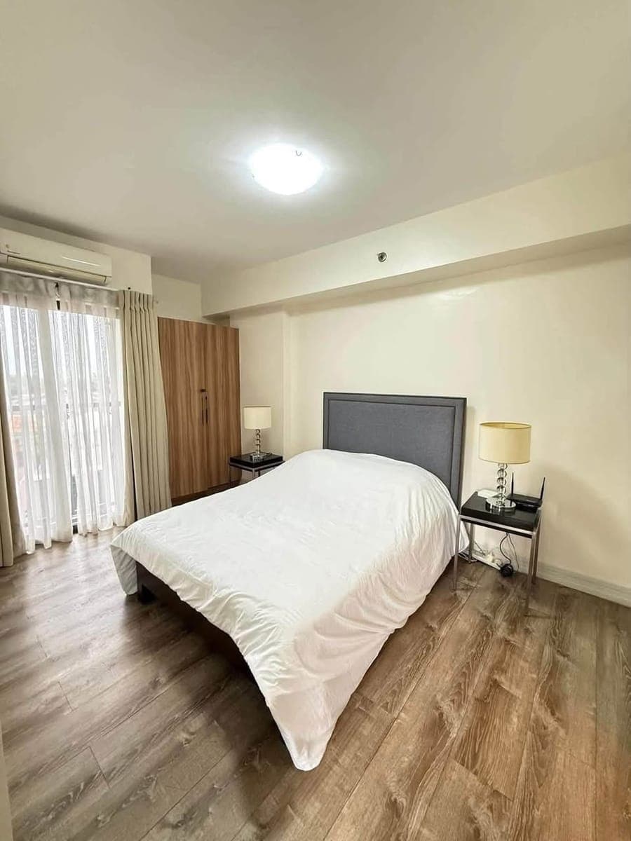 2 BR with Balcony walking distance to Cebu IT Park Available For Rent✨ - photo 2
