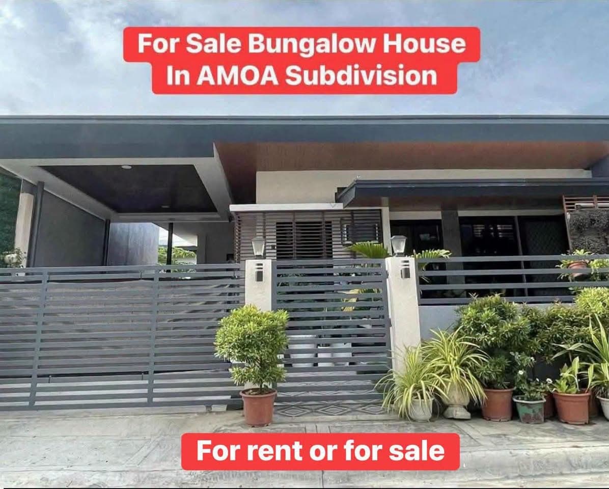 🏡 FOR RENT OR FOR SALE | BEAUTIFULLY RENOVATED BUNGALOW - photo 1
