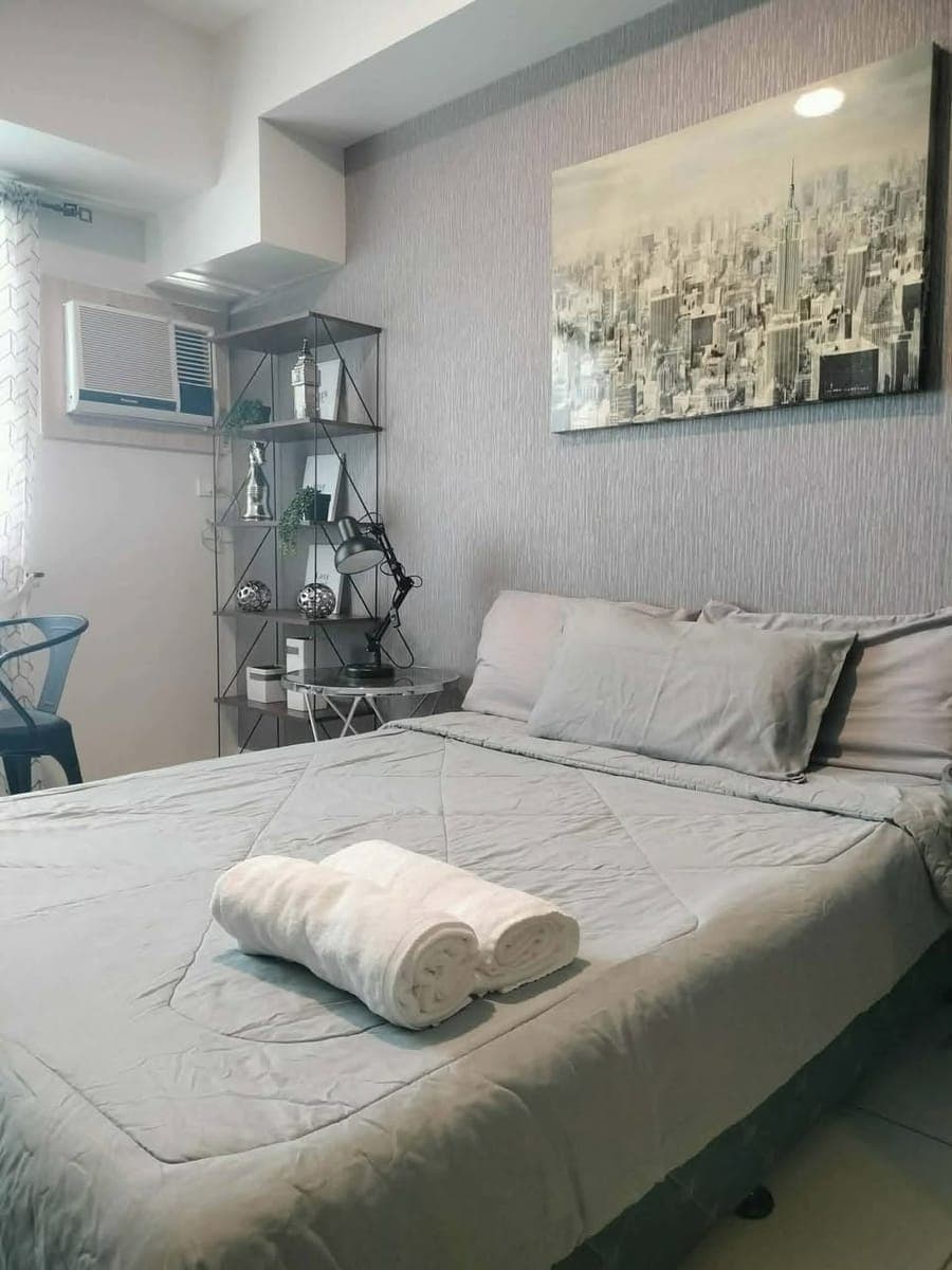 STUDIO CONDO UNIT FOR RENT - photo 1