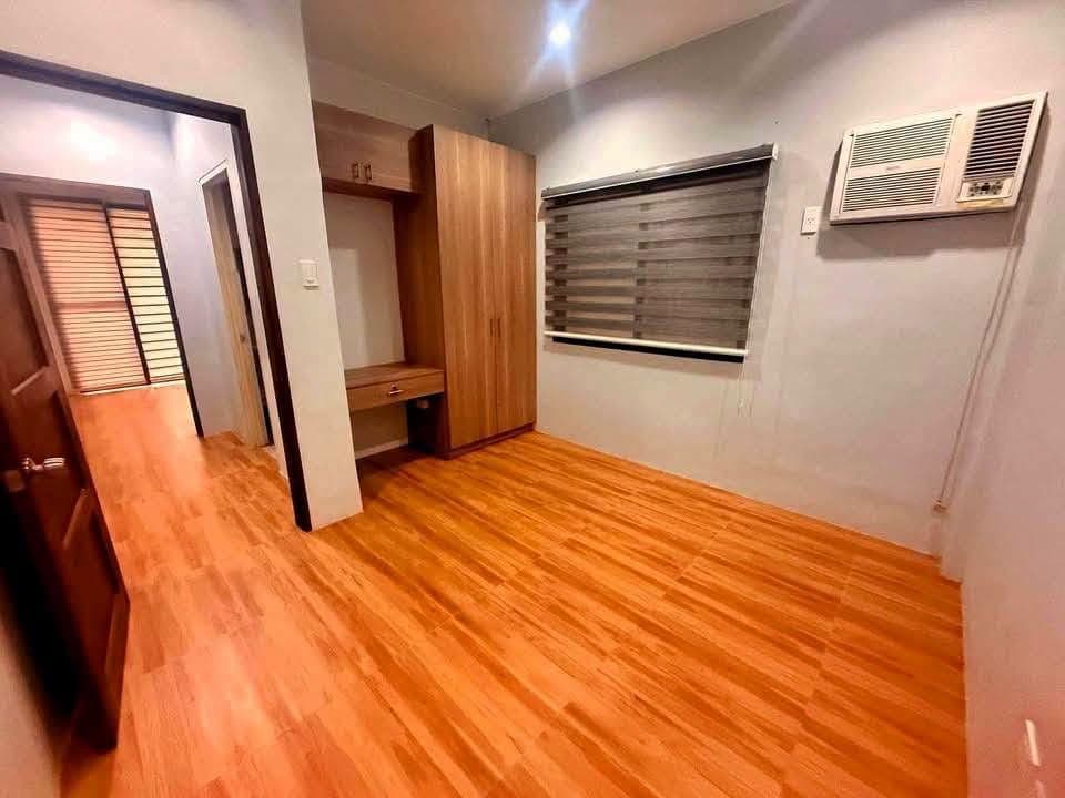 FOR RENT | SPACIOUS 2-STOREY APARTMENT UNIT - photo 2