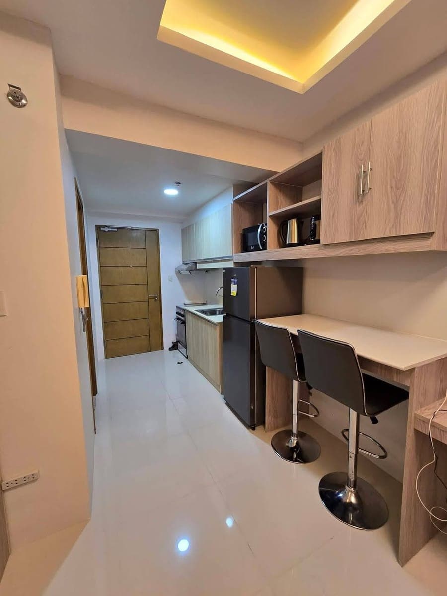 FOR RENT: Fully Furnished Studio Unit – Taft East Gate - photo 4