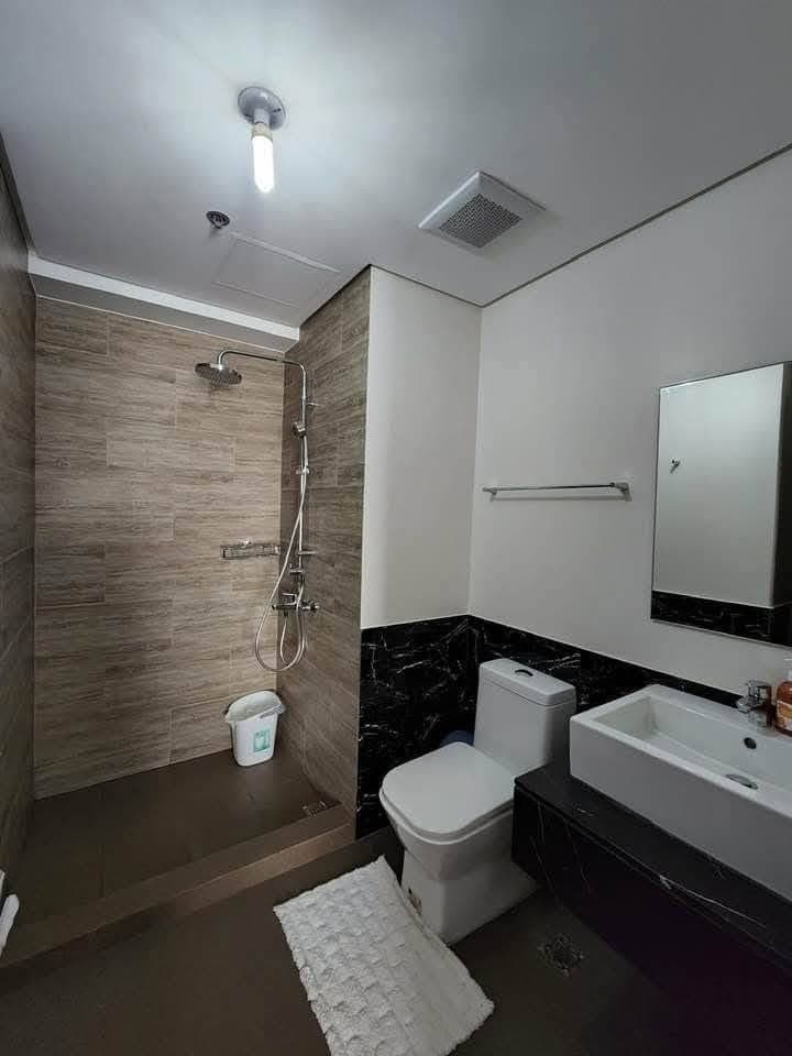 FOR RENT: Fully Furnished 1-Bedroom Condo with Balcony – Galleria Residences - photo 4