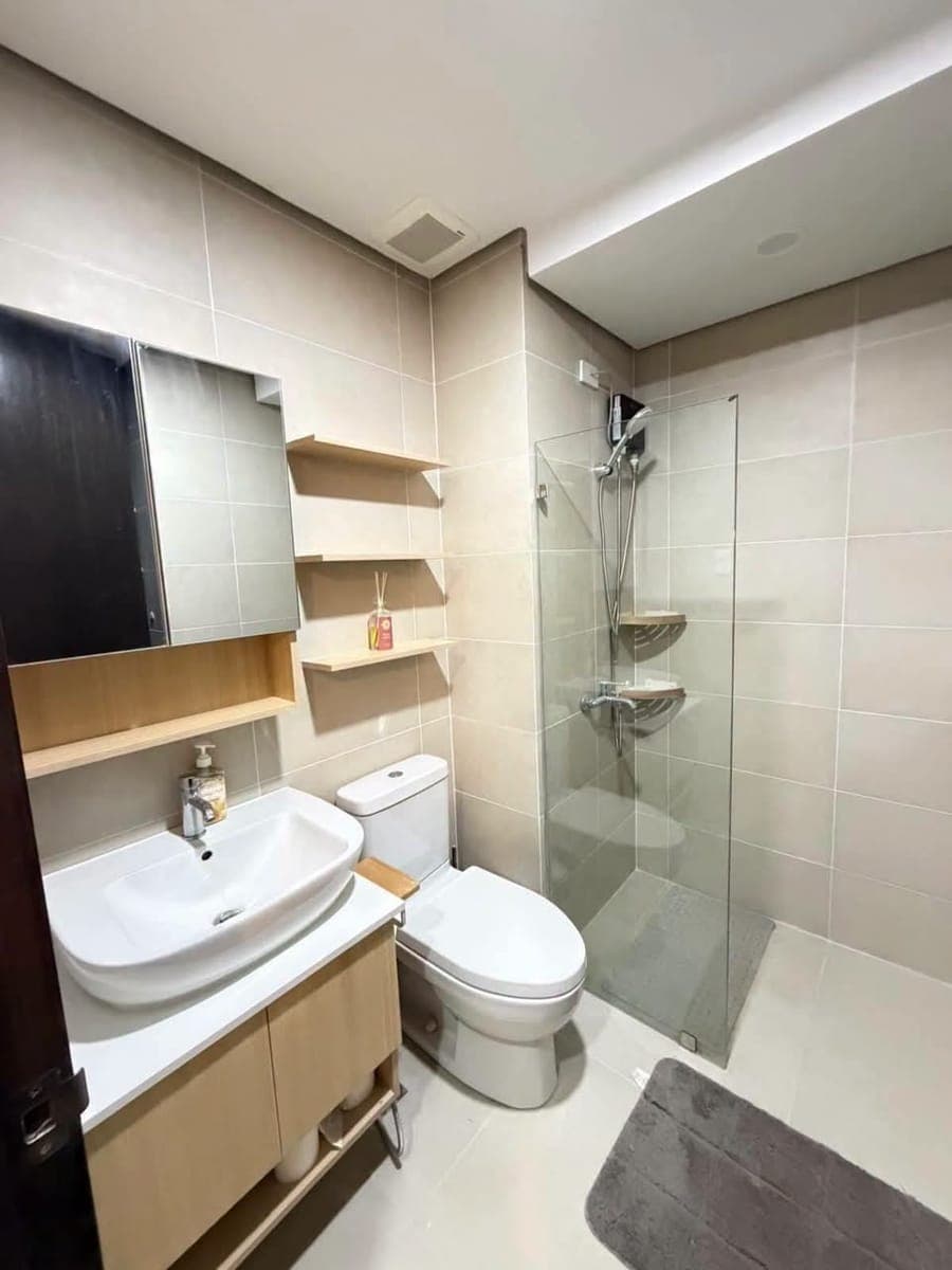 FOR RENT: NEWLY TURNED OVER FULLY-FURNISHED UNIT W/ BALCONY! - photo 4