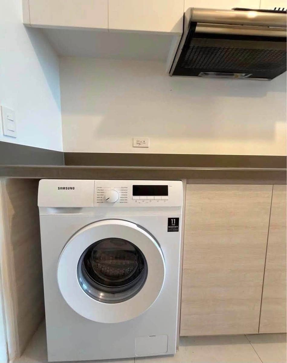 Mandani Bay Condo Unit - Studio Type - photo 2