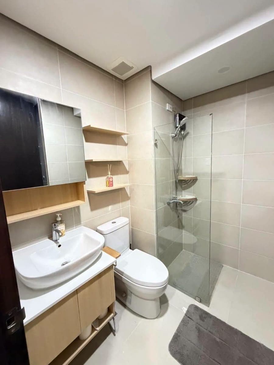 🏠 FOR RENT: NEWLY TURNED OVER FULLY-FURNISHED UNIT W/ BALCONY! 😍 - photo 2