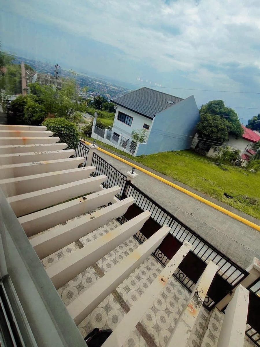 🏡 FOR RENT | EXECUTIVE FAMILY HOME IN VISTA GRANDE - photo 4
