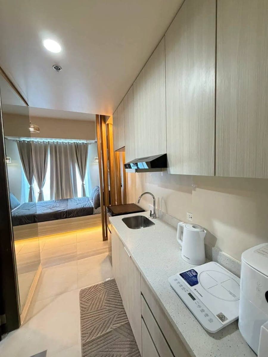❄️ FOR RENT: NEWLY TURNED OVER FULLY-FURNISHED UNIT W/ BALCONY! - photo 4