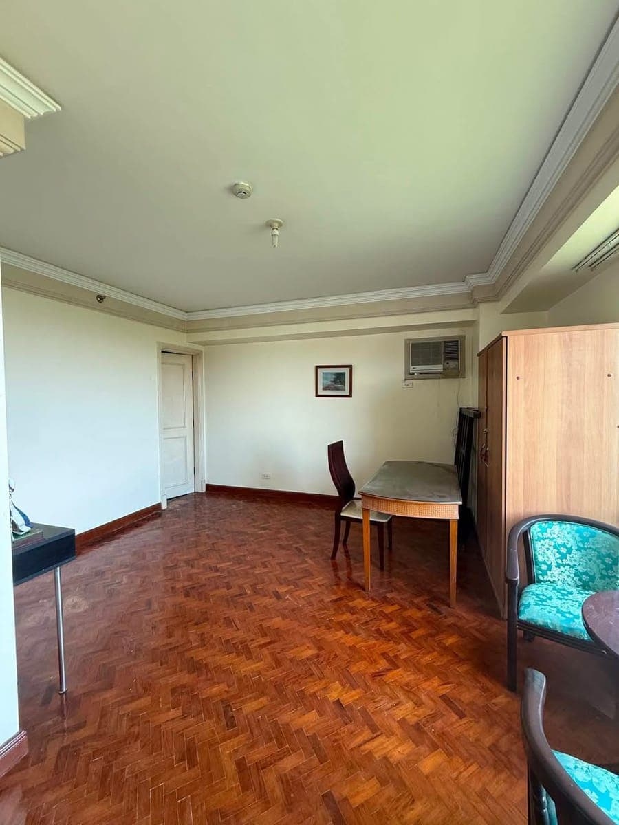 FOR RENT | PARK TOWER - photo 4