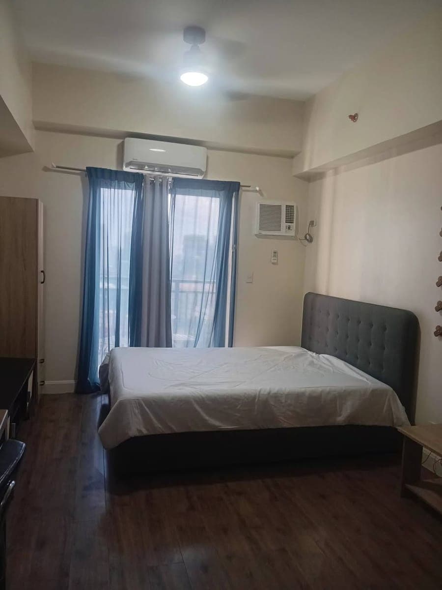 Grand Residences Studio with Balcony For Rent! - photo 1