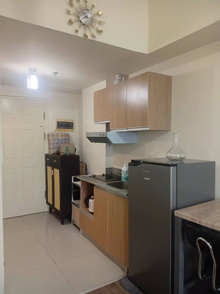 Grand Residences Studio with Balcony For Rent! - photo 2