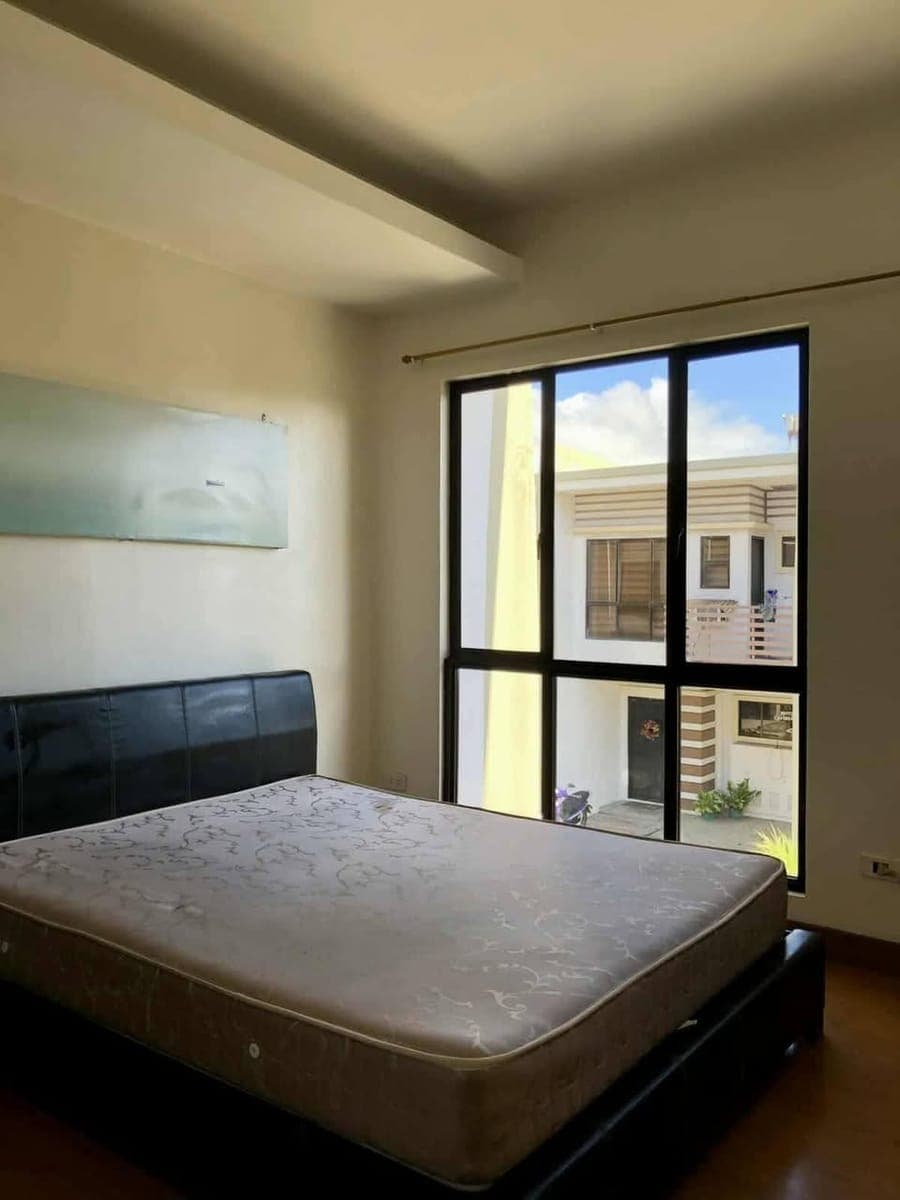 For RENT! 2BR Townhouse - photo 1