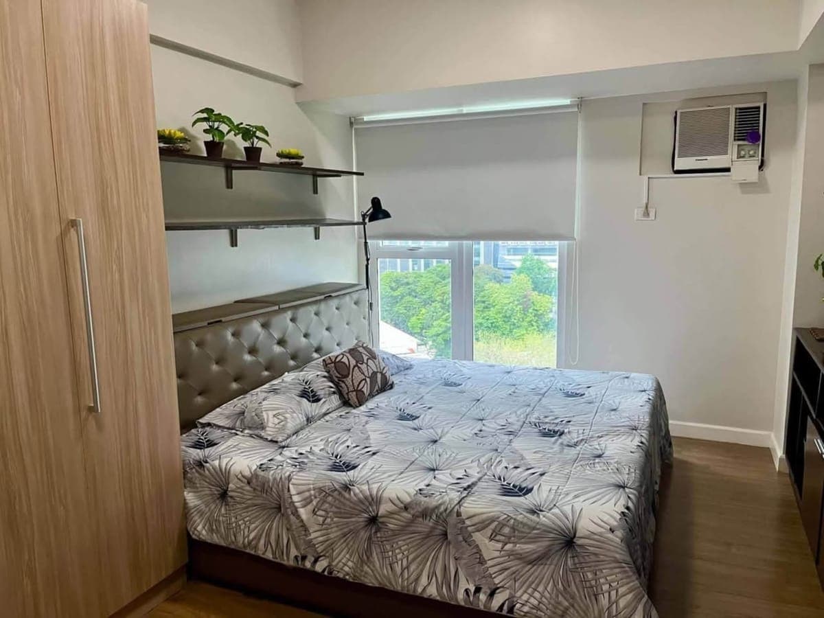 ✨🏙️ BIGGER STUDIO UNIT FOR RENT IN CEBU BUSINESS PARK! 🏙️✨ - photo 1