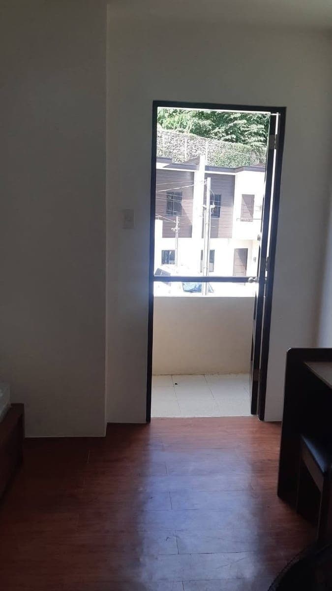 👉Furnished 2 Storey Townhouse For Rent in Capitol Site Lahug Cebu City - photo 4