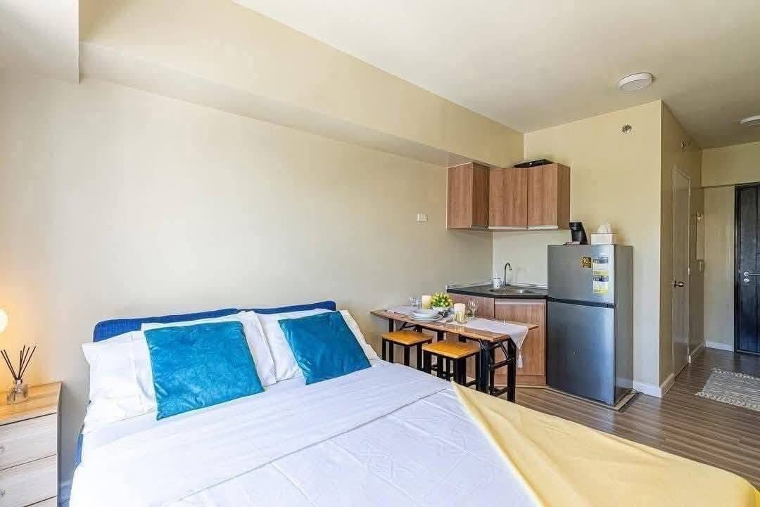💙 FOR RENT: Stylish Studio Condo in Avida Riala, Tower 4 🤍 - photo 1