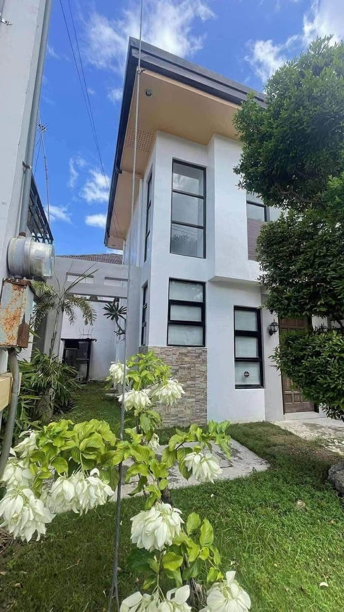**🏡 A HOME WITH MORE PRIVACY, SPACE & PEACE OF MIND** - photo 2