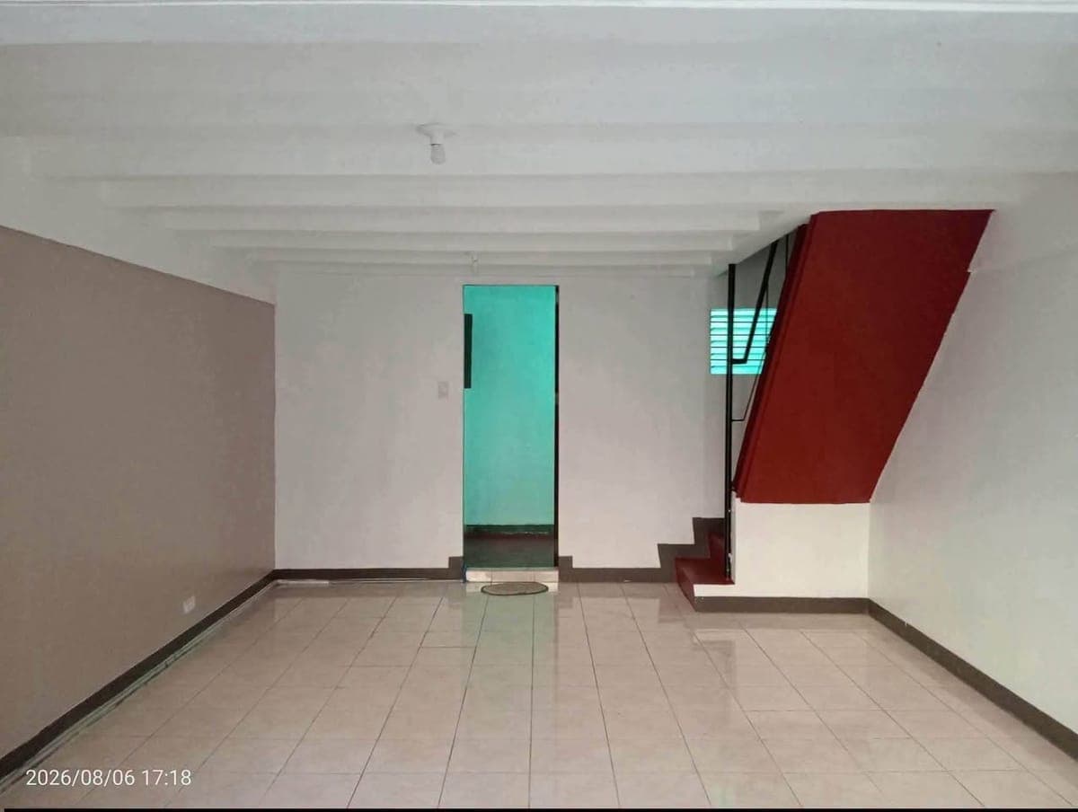 2 StoreyTown House for Rent in Deca Homes Sabang‼️ - photo 3