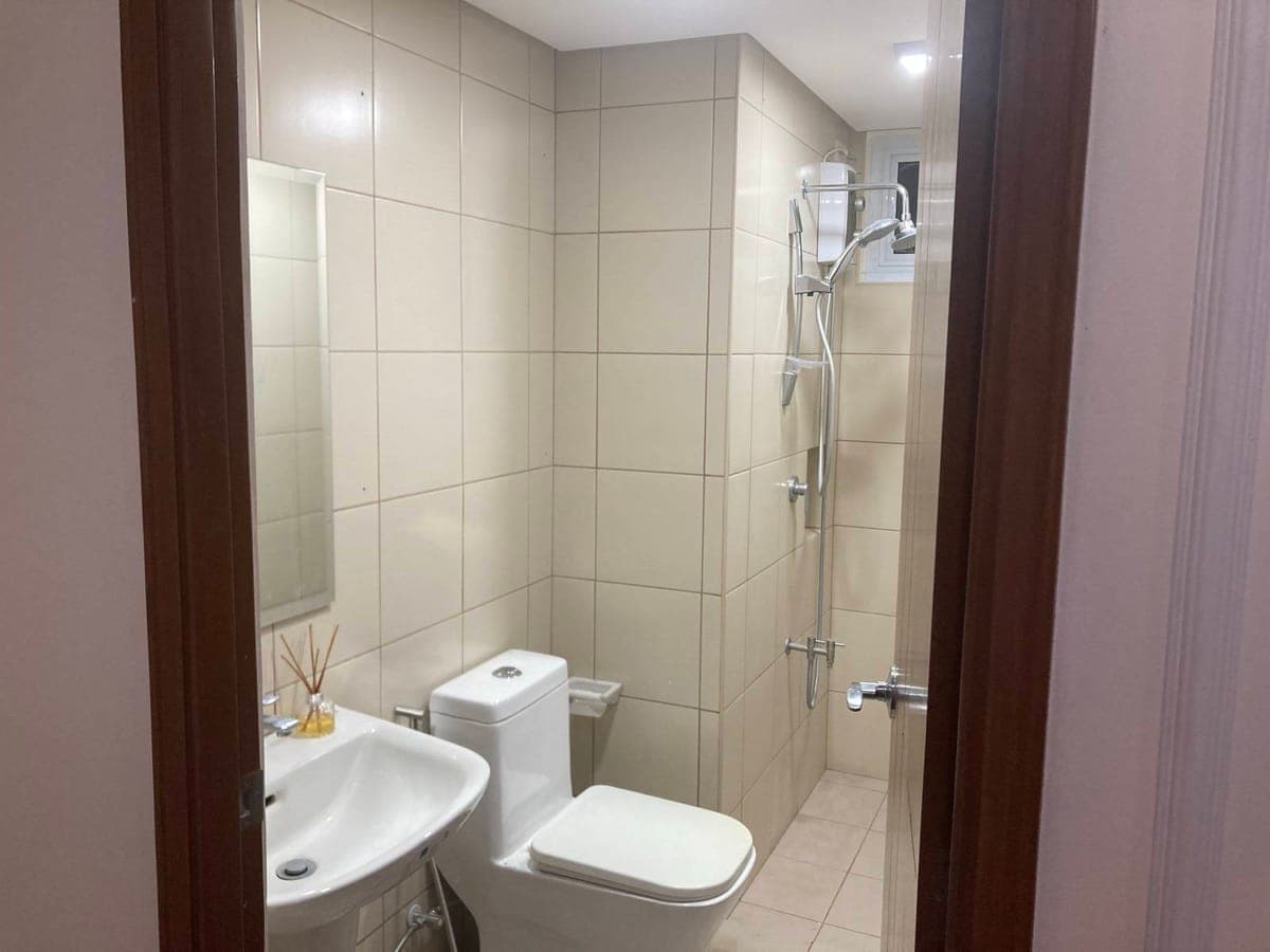 FOR RENT – 2BR with Balcony | Palm Beach West, Pasay - photo 3