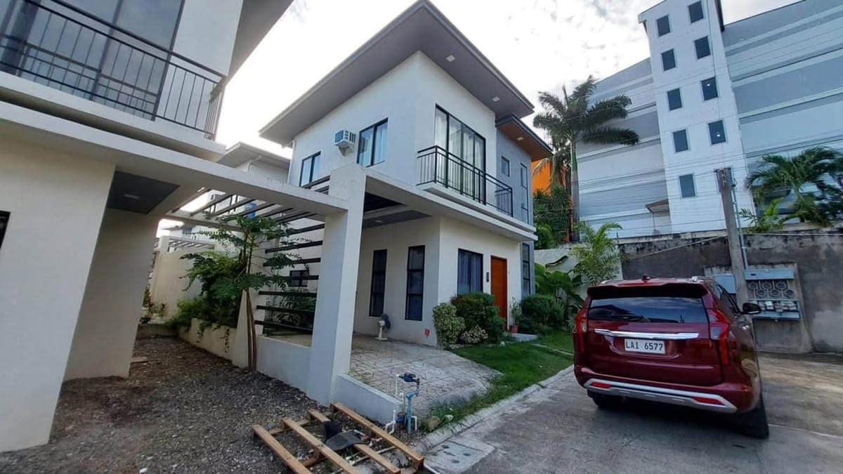 House for rent - photo 1