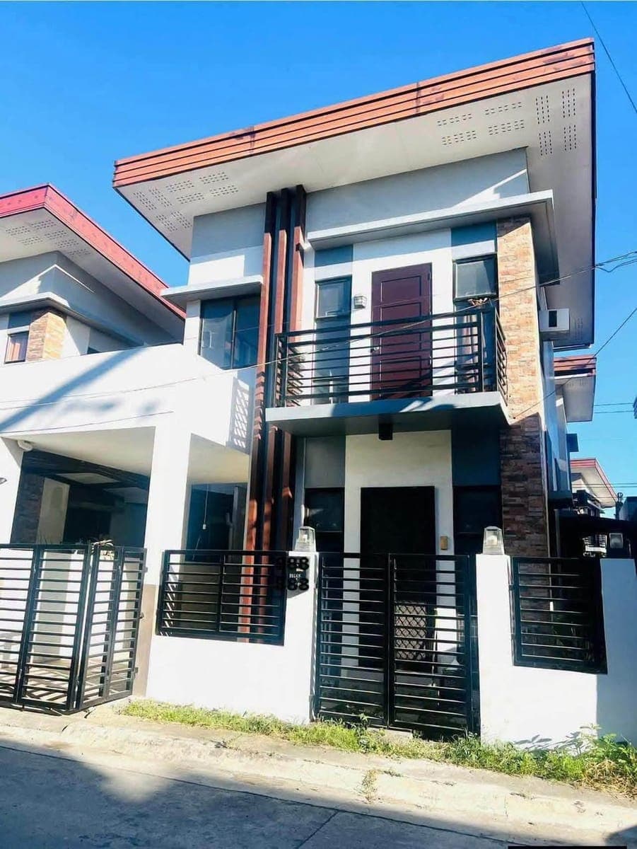 FOR RENT | 2-STOREY HOUSE IN POOC, TALISAY CITY, CEBU - photo 1