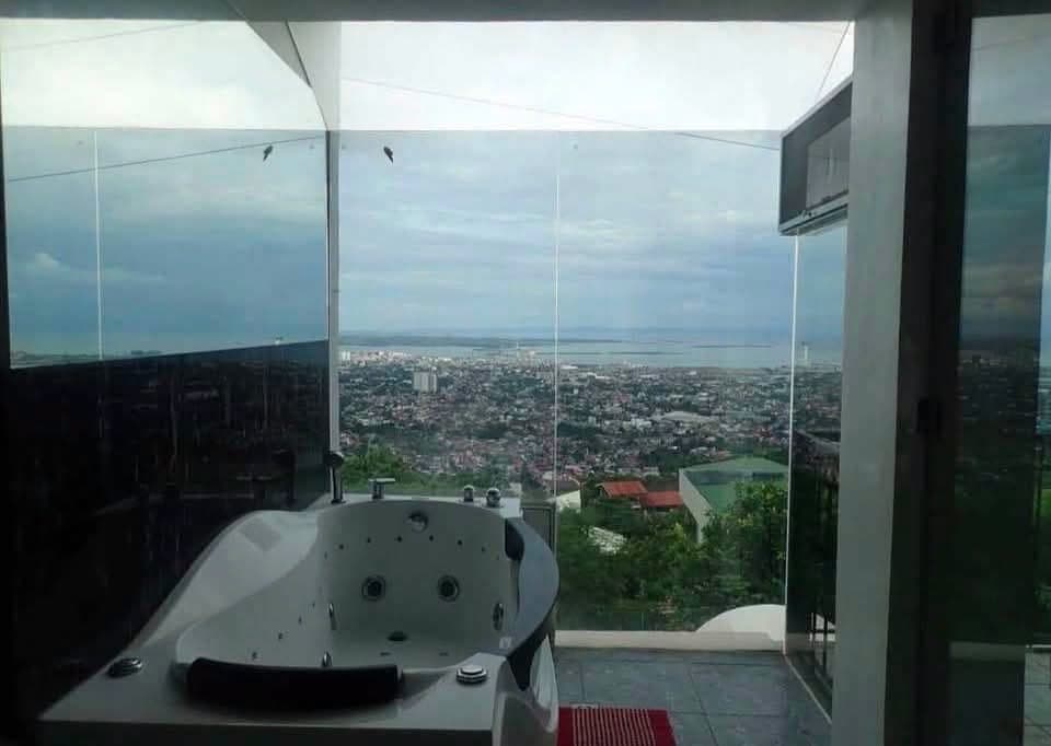 FOR RENT| PET FRIENDLY - photo 2