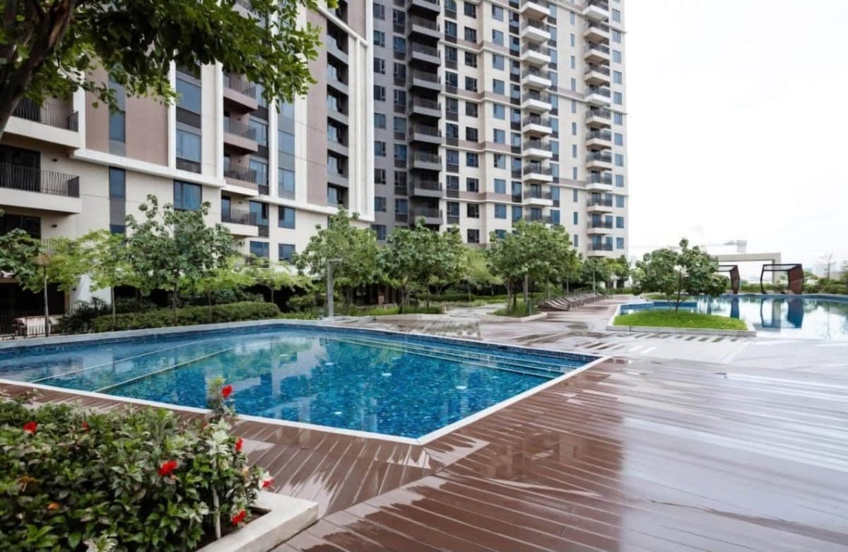 ✨ STUDIO ️FOR RENT @ Mandani Bay Suites in Mandaue for 30k/month only 🔥 - photo 1