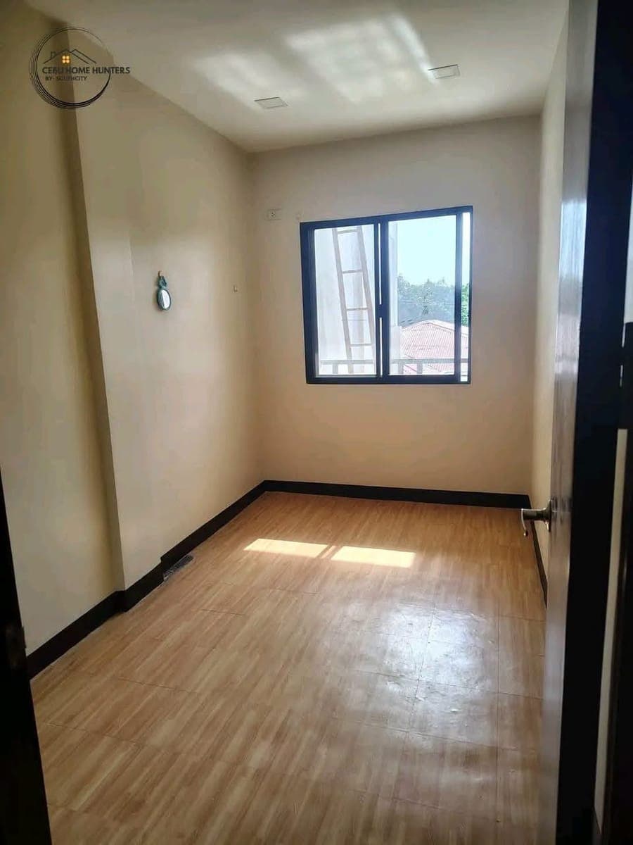 FOR RENT: 35k only 5 Bedrooms House in Talisay City Cebu - photo 4