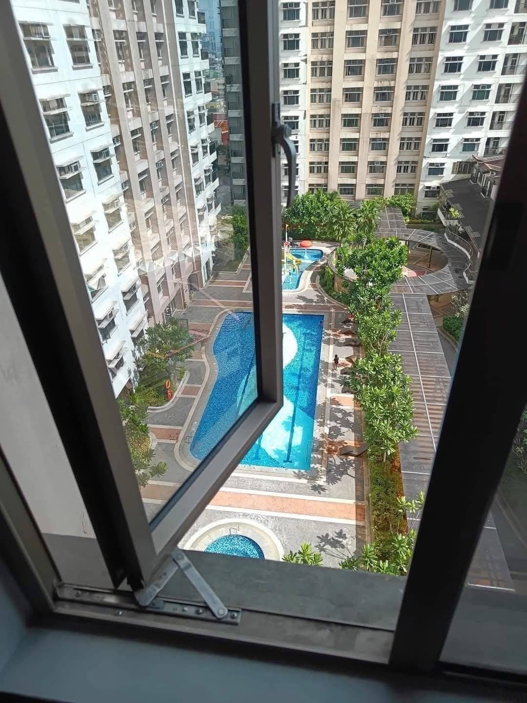 Manhattan park view 2 , mid level. 1 bedroom. 36.5 sq mtr. fully furnished with aircon in living and... - photo 1
