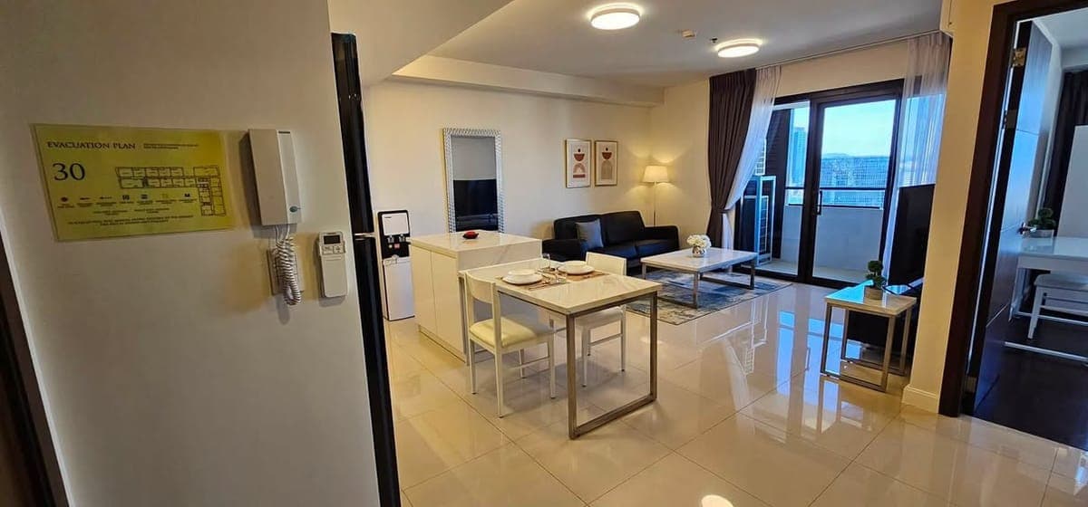 FOR LEASE | ALVEO ALCOVES — 1-BEDROOM | 30TH FLOOR - photo 1