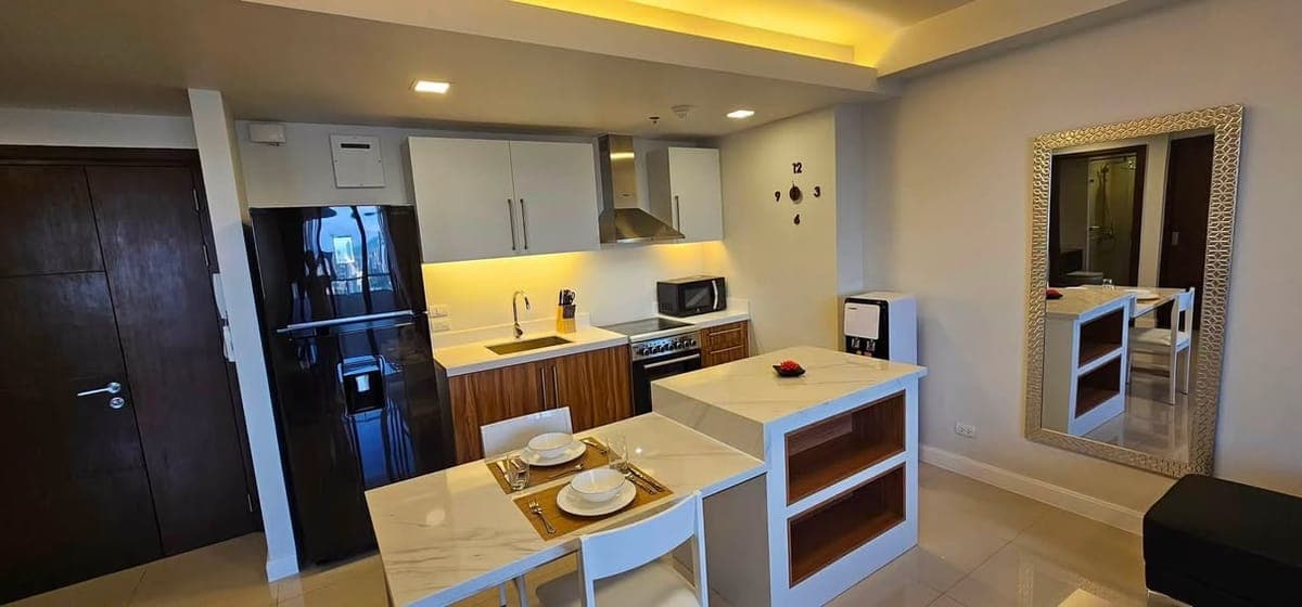 FOR LEASE | ALVEO ALCOVES — 1-BEDROOM | 30TH FLOOR - photo 3