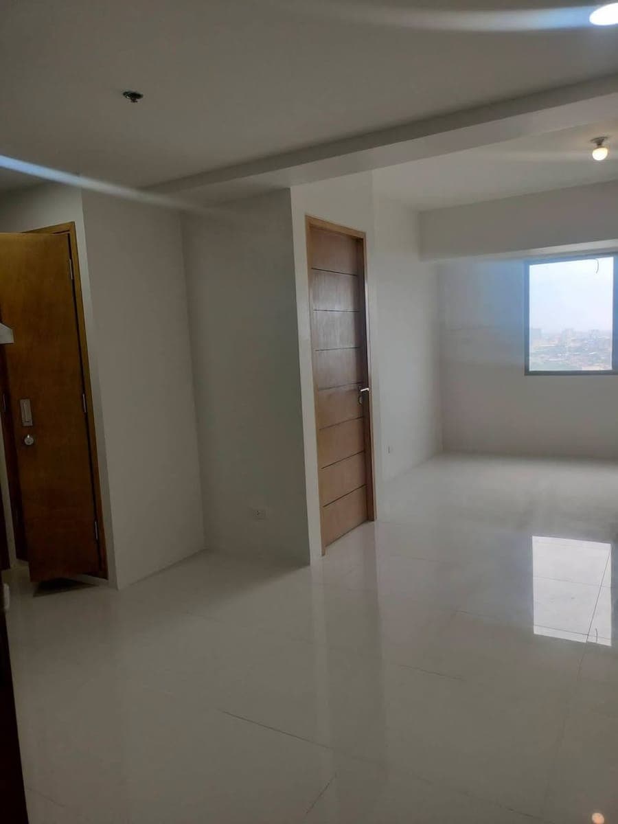 ‼️Now Available For Rent ‼️ Brand New  Bare Unit ‼️ Seaview ‼️ - photo 2