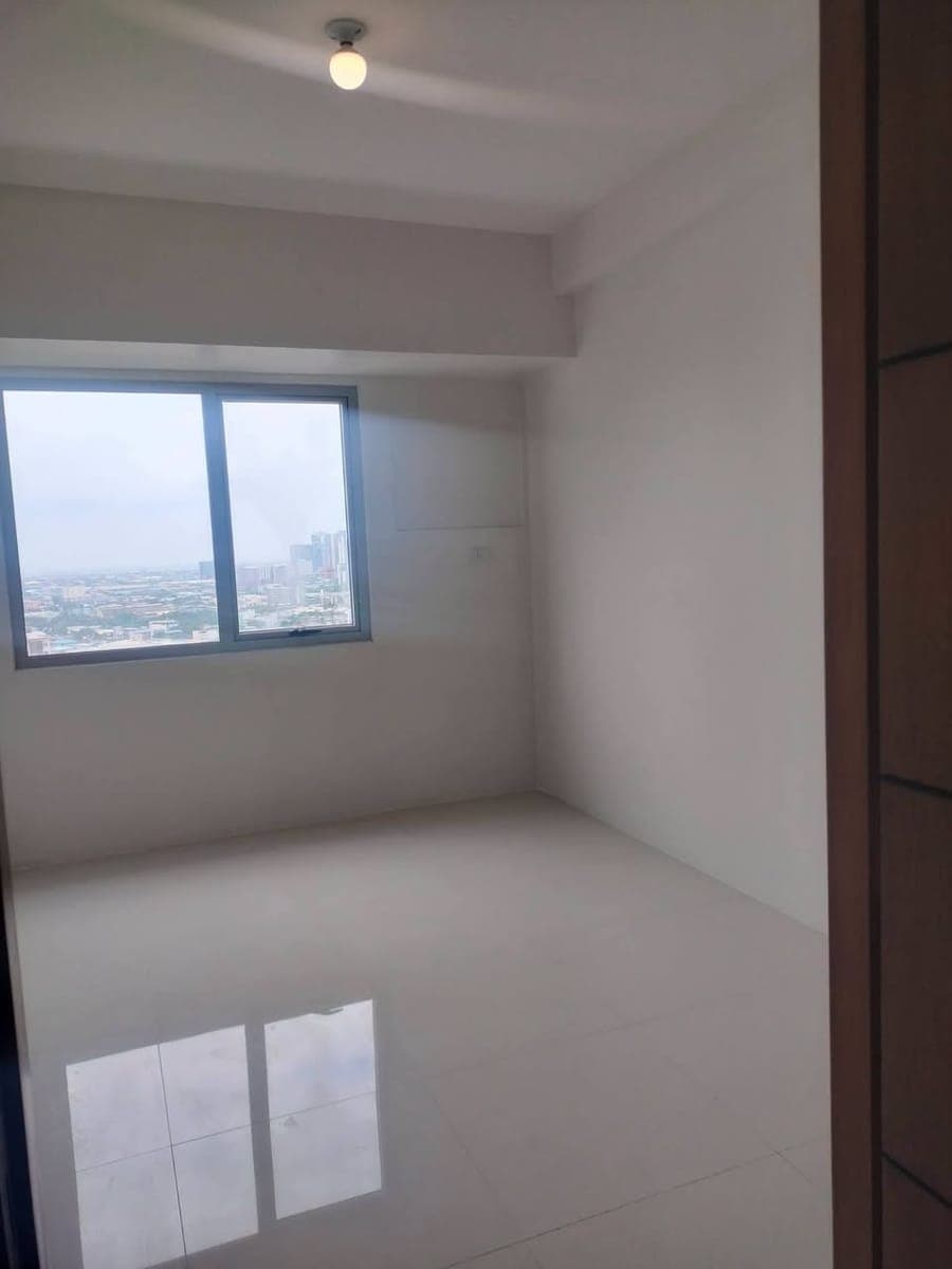 ‼️Now Available For Rent ‼️ Brand New  Bare Unit ‼️ Seaview ‼️ - photo 4